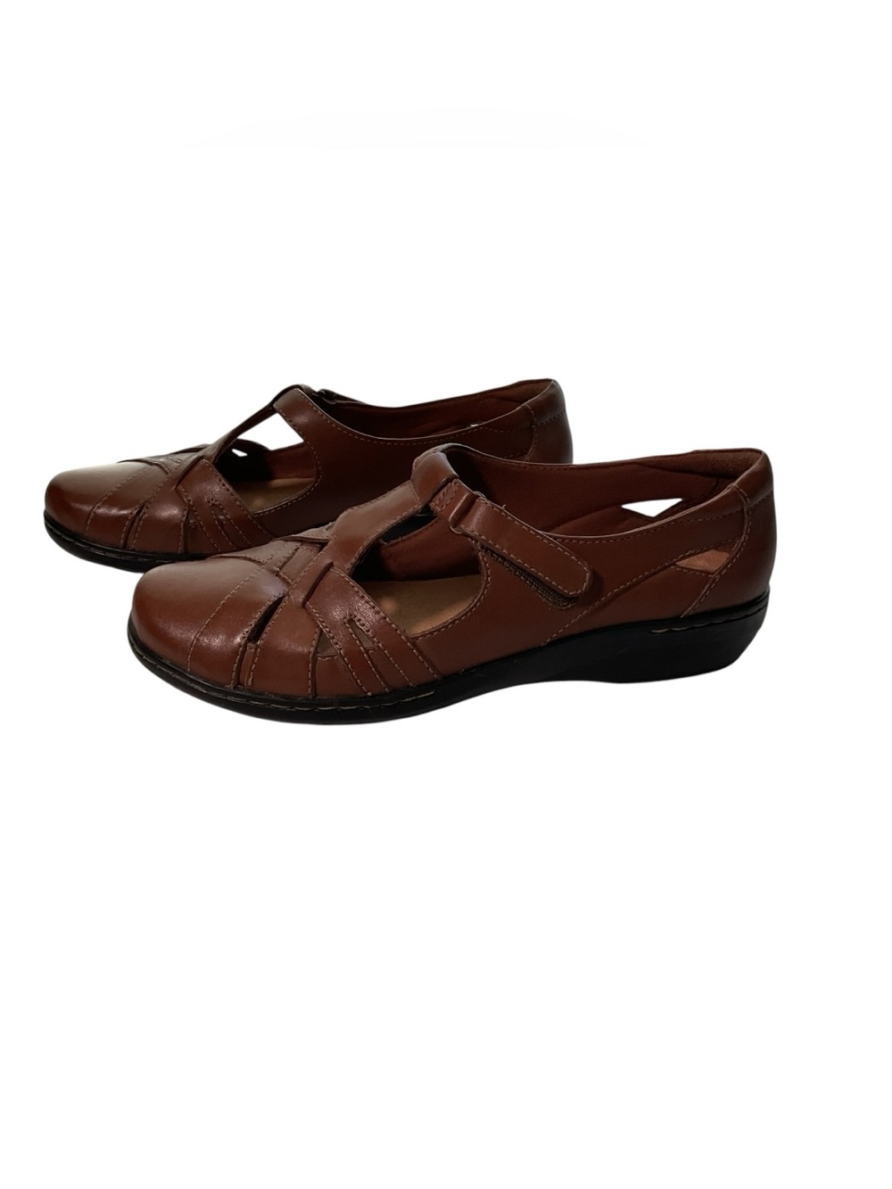 Clark’s Collection Soft Cushion Women’s Brown T-Strap Shoes. Size 11